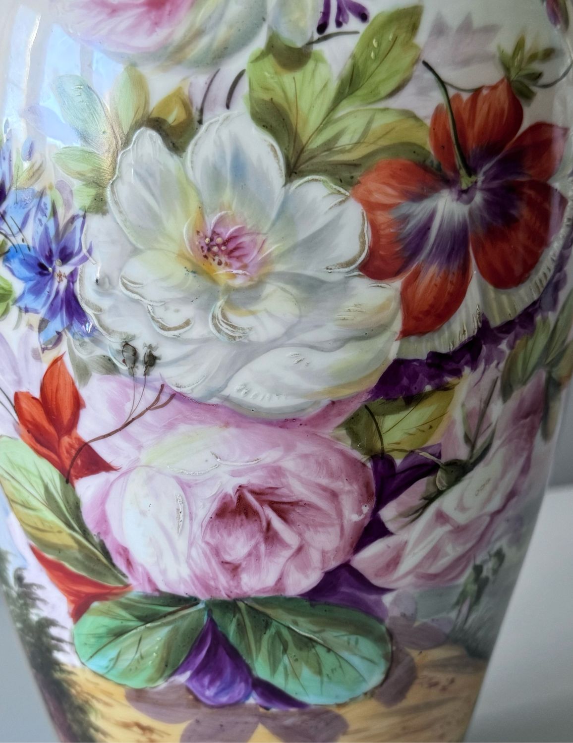 Старинные фарфоровые вазы. Франция