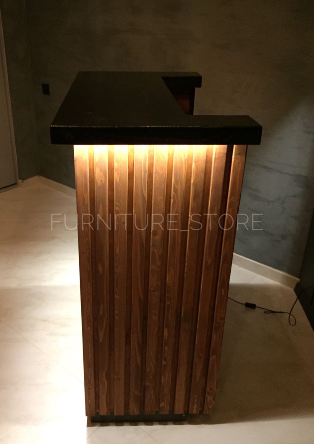 Столы: Стойка администратора