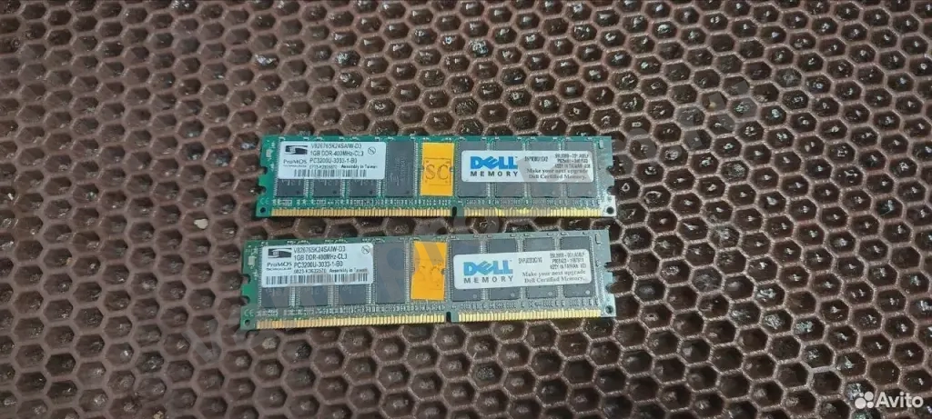 Оперативная память Dell snpj0203C/1G DDR 1024Mb