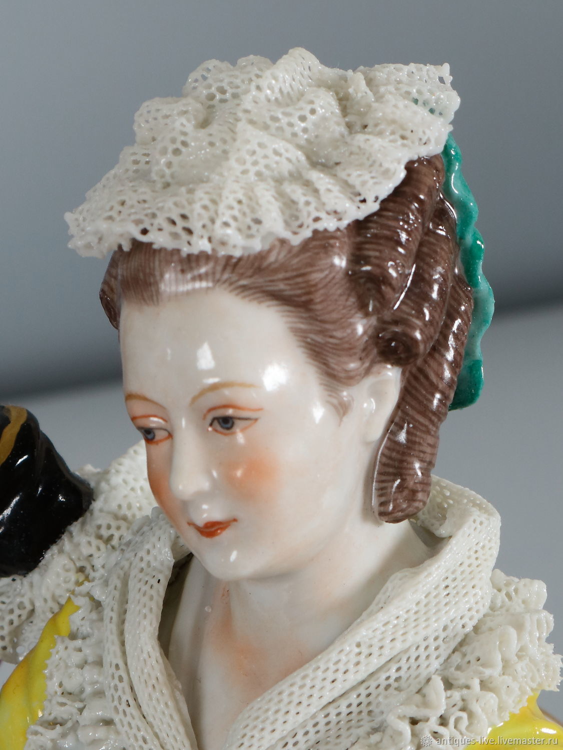 Винтаж: Старинная фарфоровая статуэтка. Германия