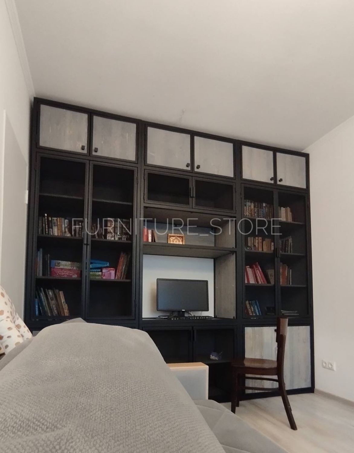 Шкафы: Шкаф в стиле лофт из массива сосны