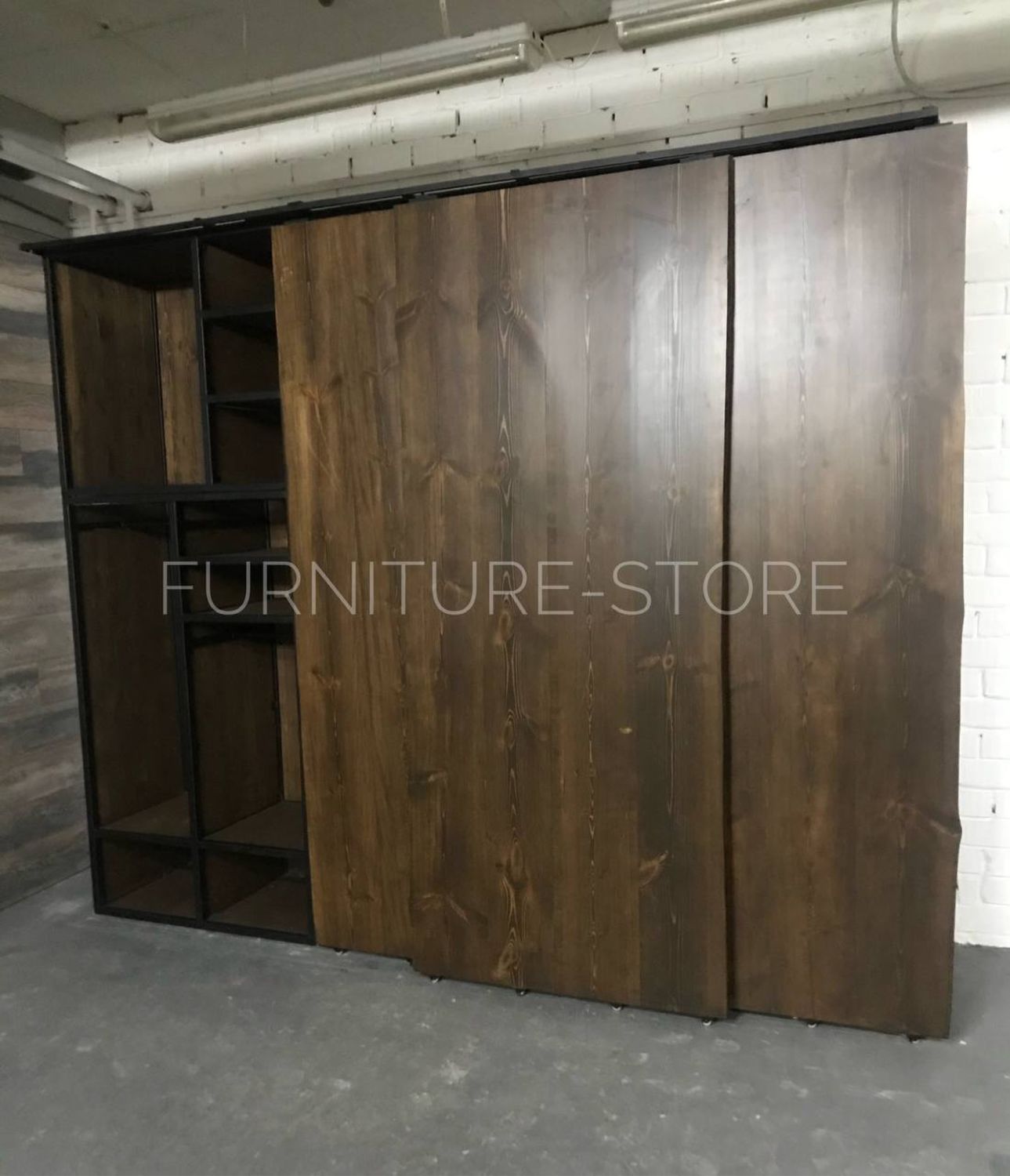 Шкафы: Шкаф-купе из массива сосны