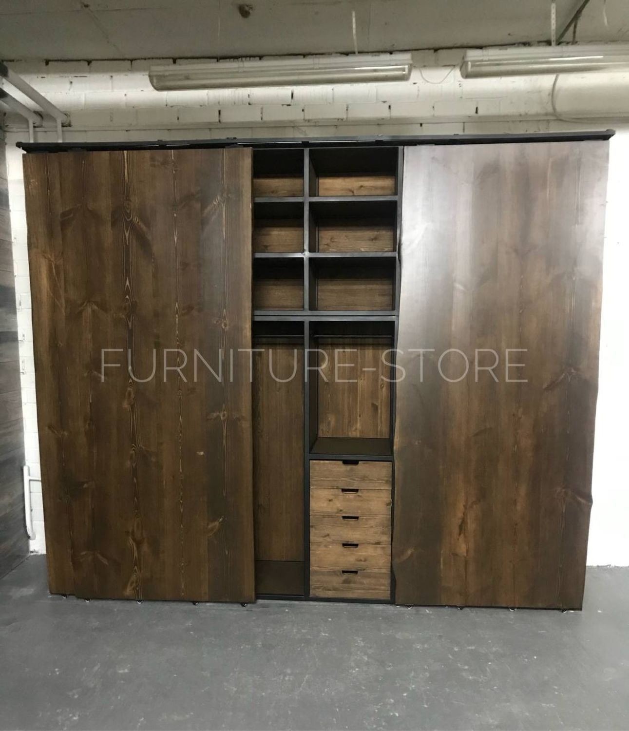 Шкафы: Шкаф-купе из массива сосны