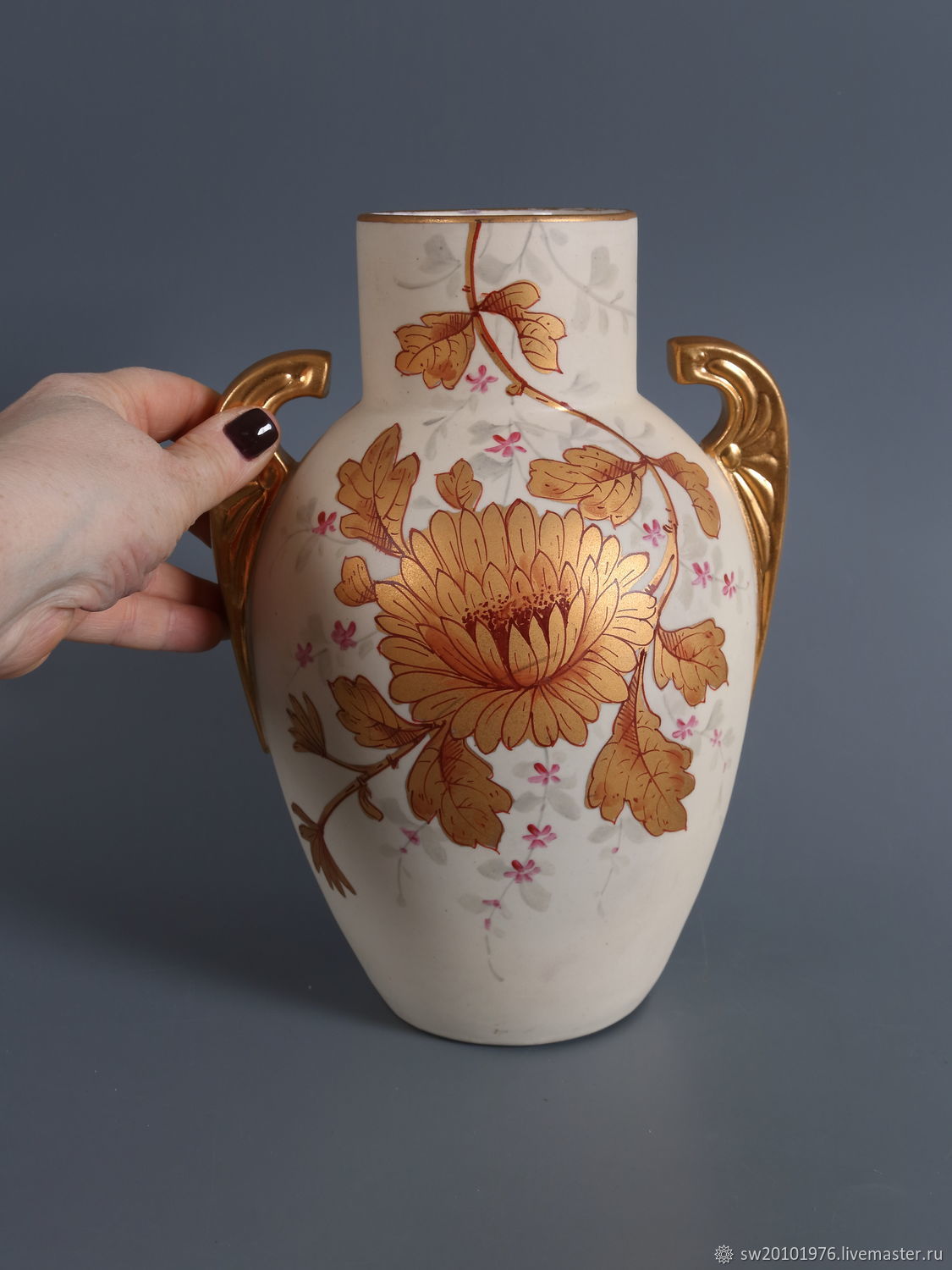 Винтаж: Старинная ваза . England