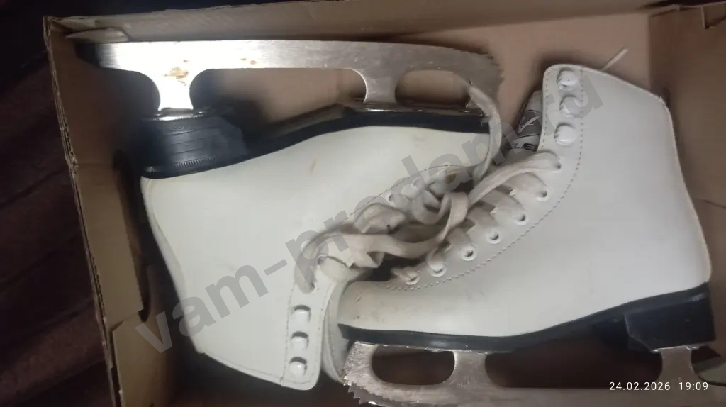 Коньки фигурные, детские