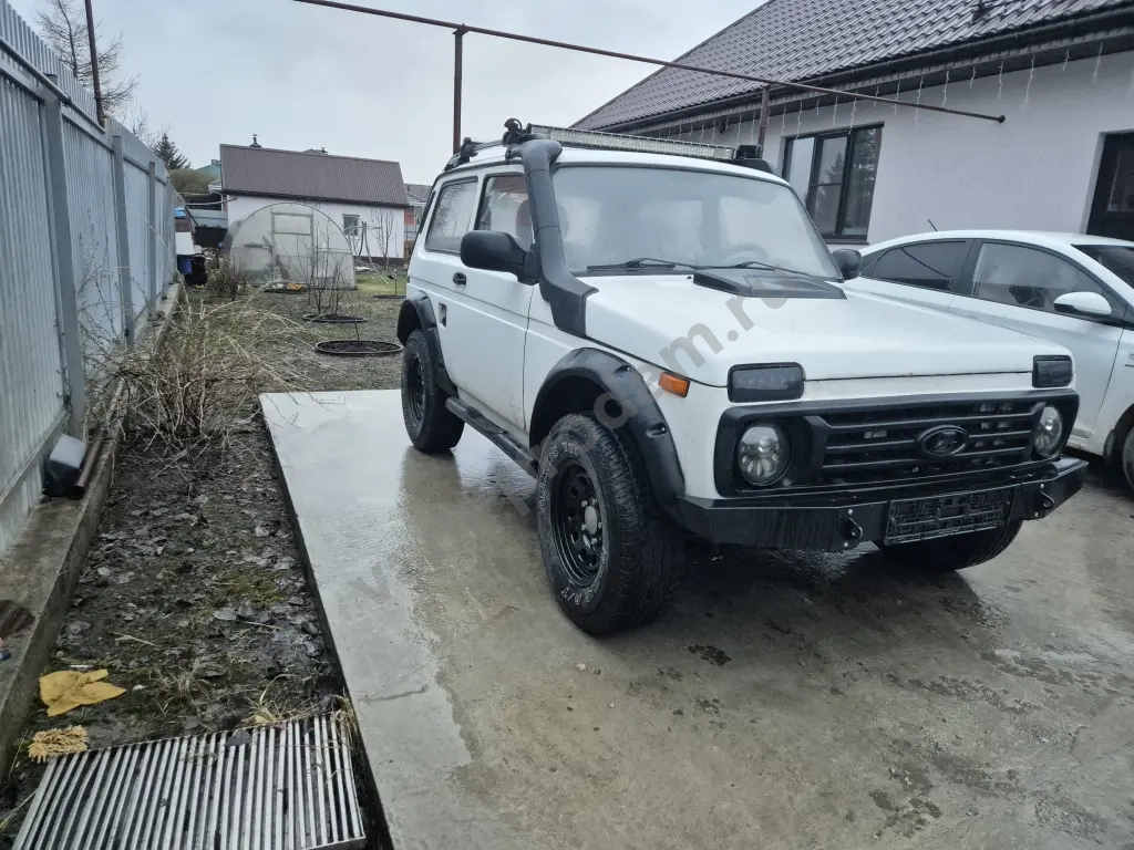 Lada Niva 4x4 2003г Инжектор