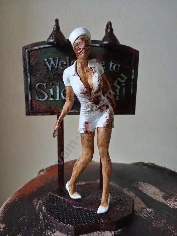 коллекционная фигурка дорога в silent hill