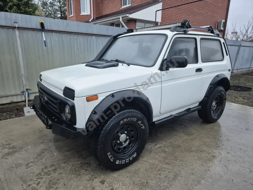 Lada Niva 4x4 2003г Инжектор