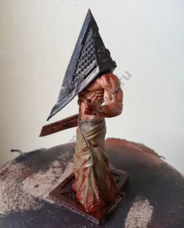 фигурка ужас silent hill