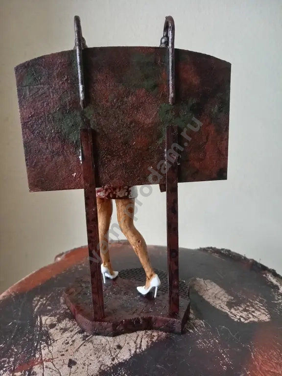 коллекционная фигурка дорога в silent hill