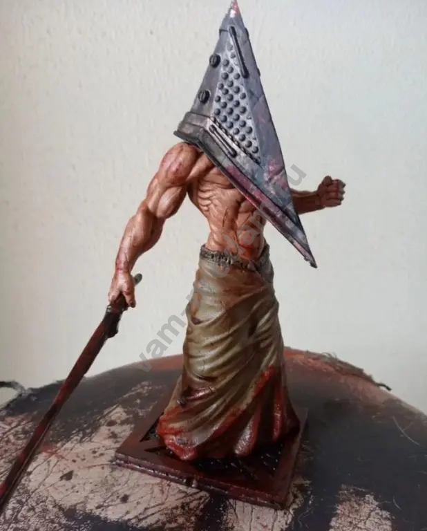 фигурка ужас silent hill