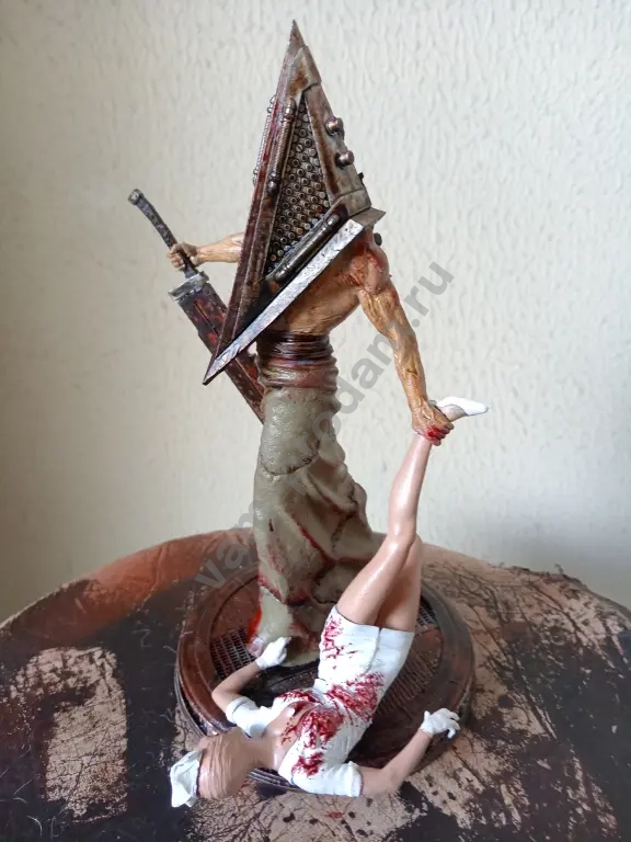 фигурка пирамидоголовый silent hill