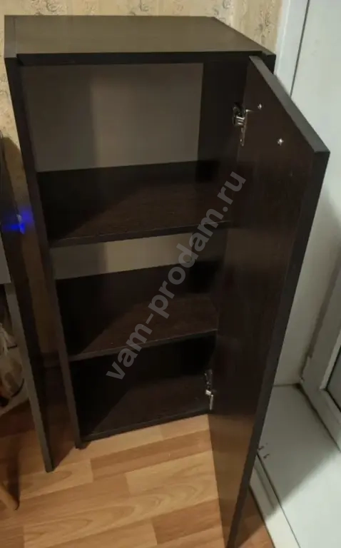 Шкаф распашной одностворчатый Модерн