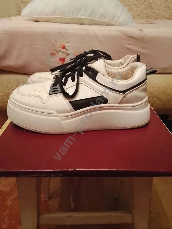 Кроссовки женские летние 38 размер