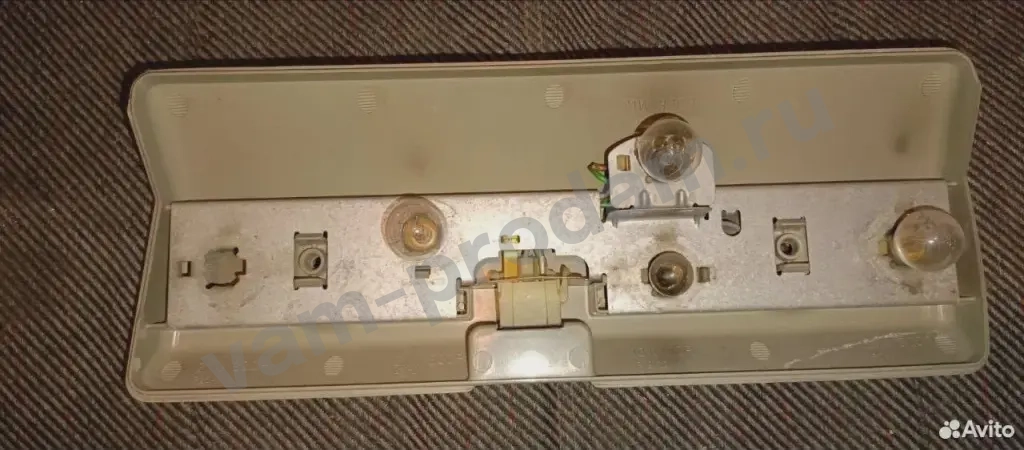 Кожух фонаря правого бмв е12