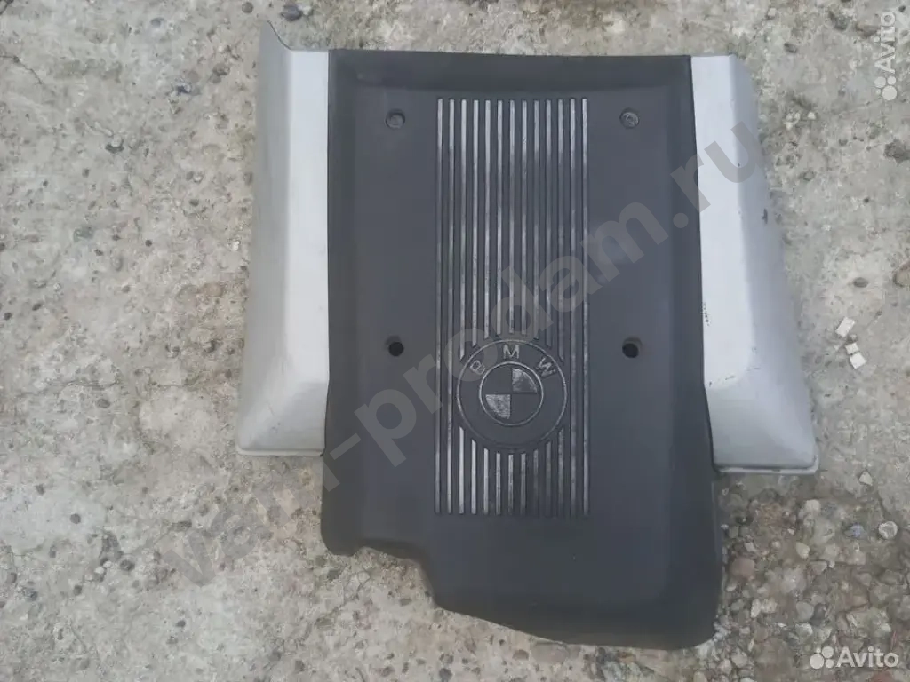 Накладка моторного отсека