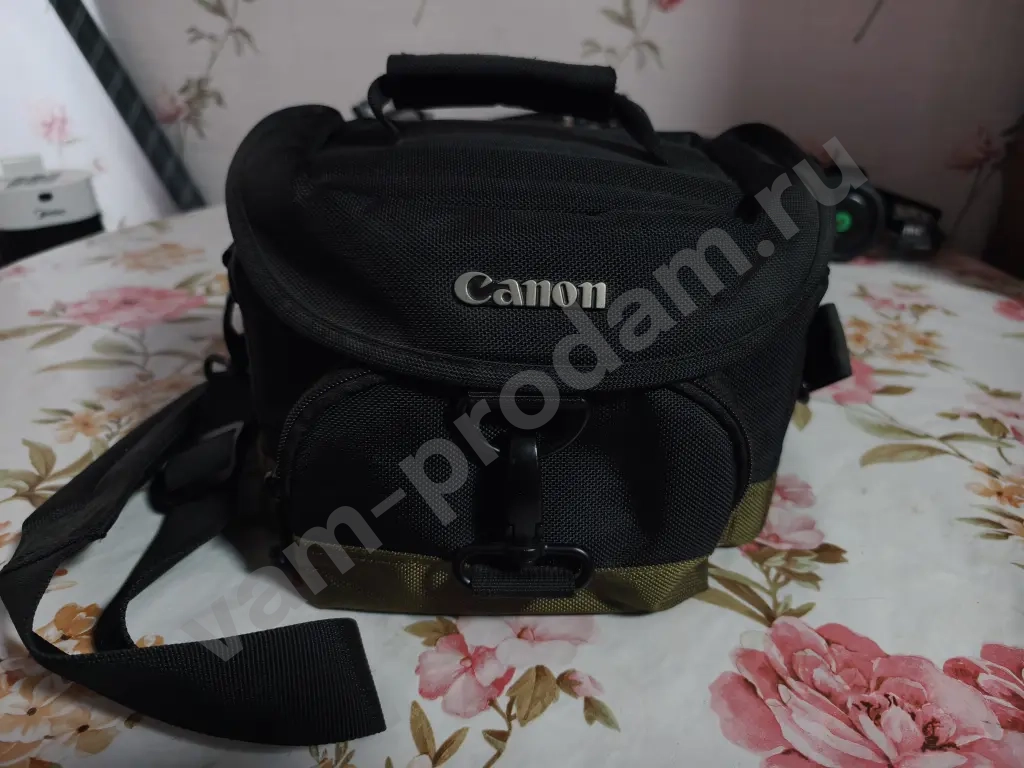 Canon EOS 450D + kit 18-55 + EF 50mm 1.8 STM