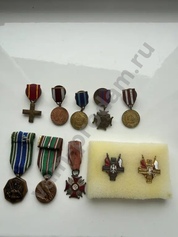 монеты и банкноты