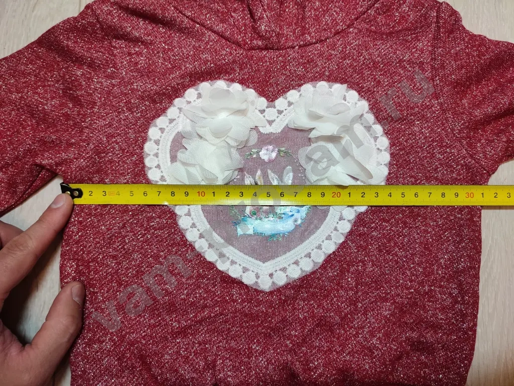 Кофта с зайцами