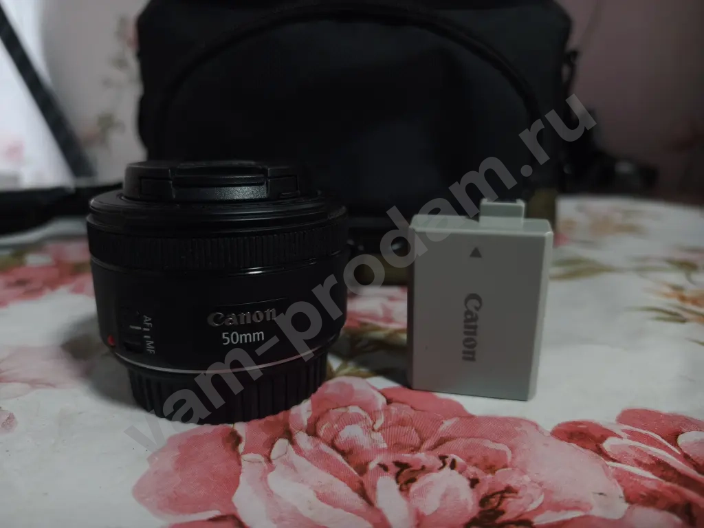 Canon EOS 450D + kit 18-55 + EF 50mm 1.8 STM