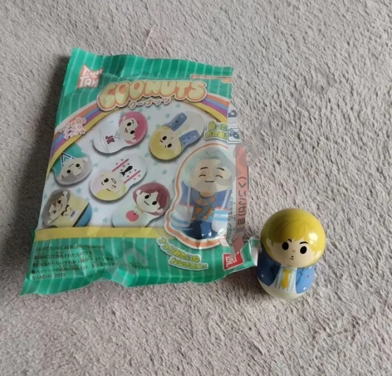 Неваляшка BTS