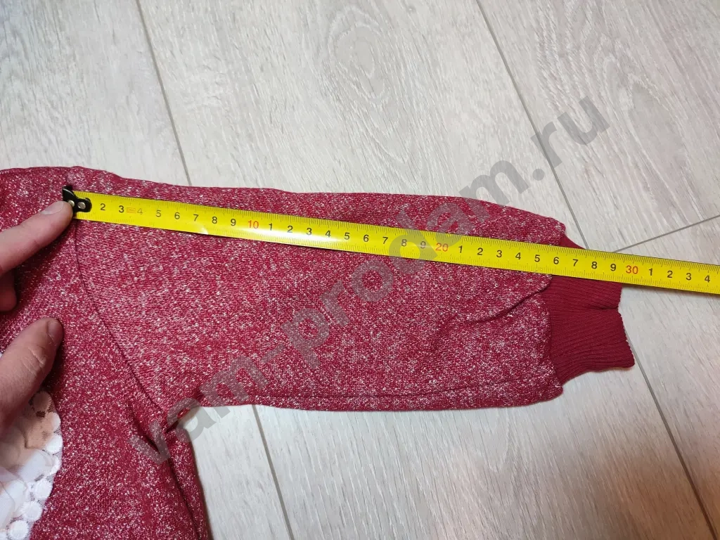 Кофта с зайцами