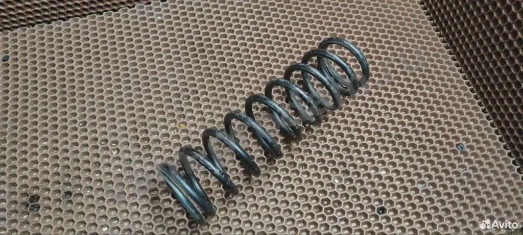 Пружина задняя мопед Ягуар