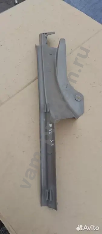 Крепление / кронштейн левое BMW E36