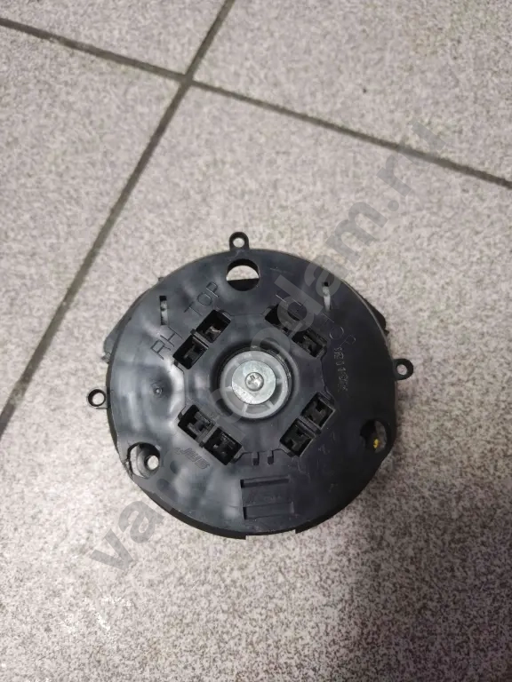 Втулка ось зеркала Киа Рио 3 оригинал