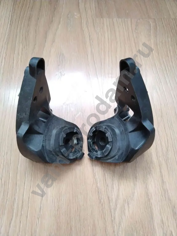 Кронштейн зеркала Киа Рио 3 11-17г оригинал