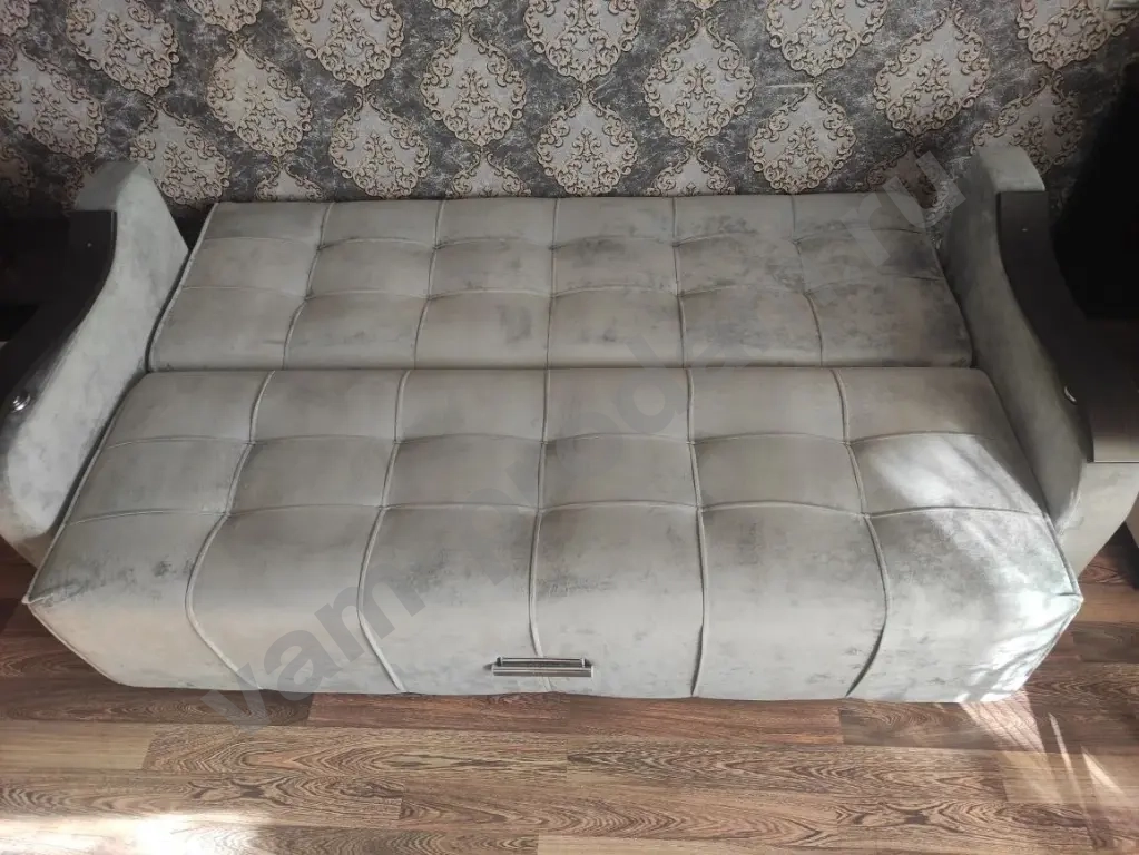 Диван книжка