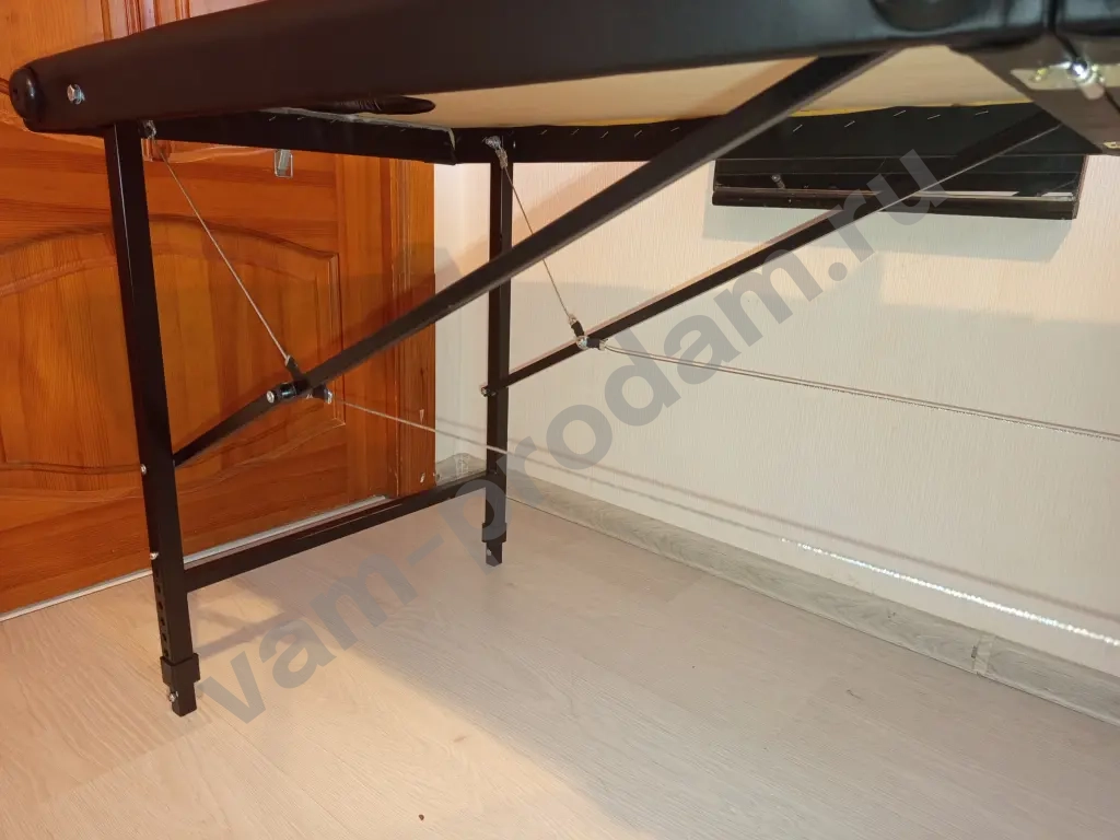 Массажный стол складной с вырезом и регулировкой