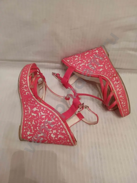 Босоножки женские T.Taccardi (38.5)