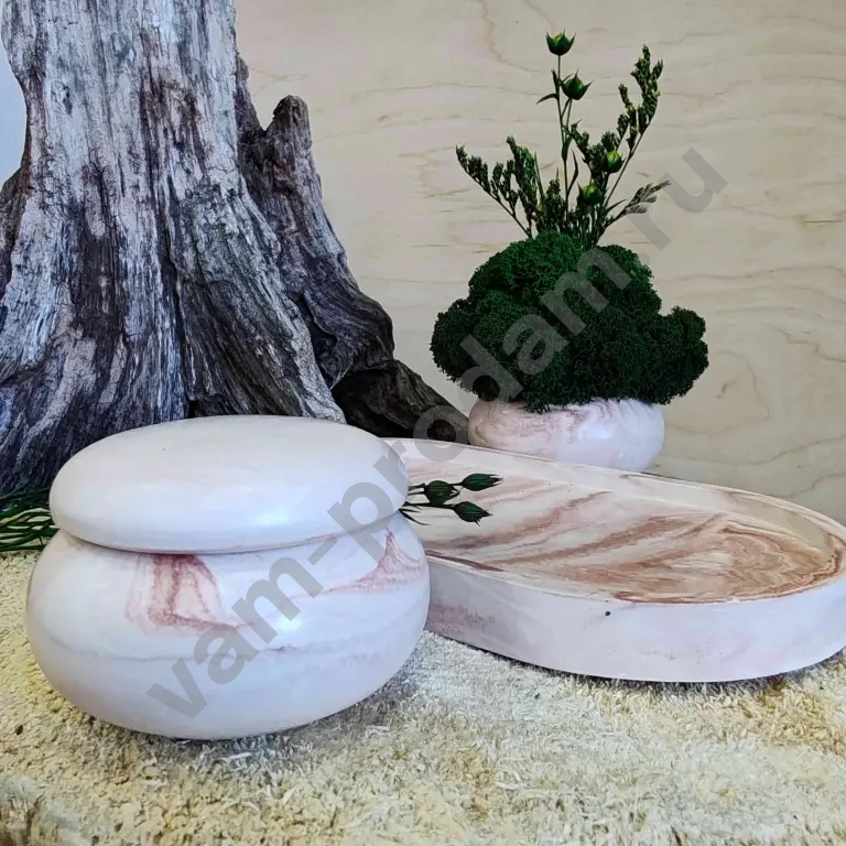 Набор комплимент мини кашпо со стабилизированным мхом и подсвечник со свечей на декоративной тарелочке