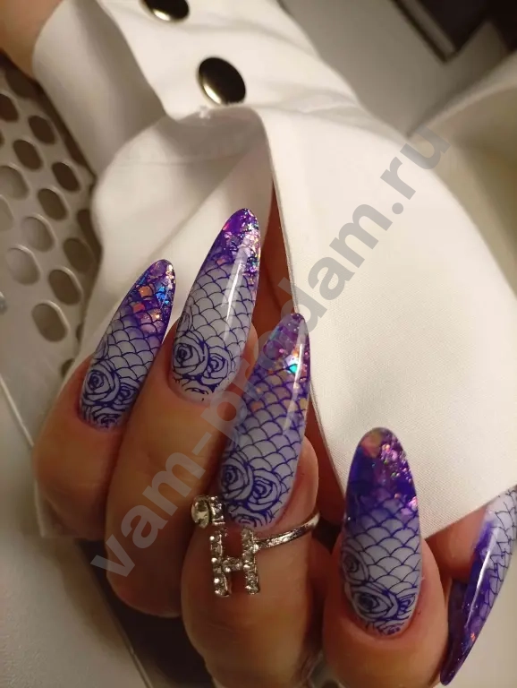 мастер маникюра