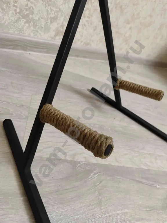 Подставка для гитары