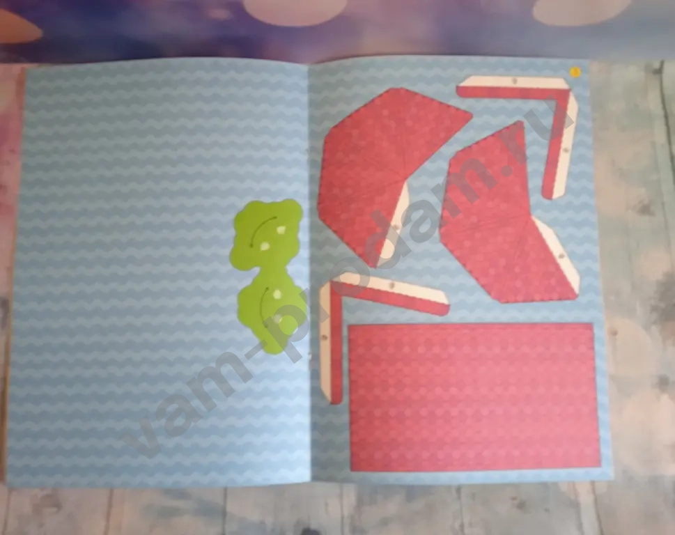 Книга-вырезалка с аппликациями Замок принцесс