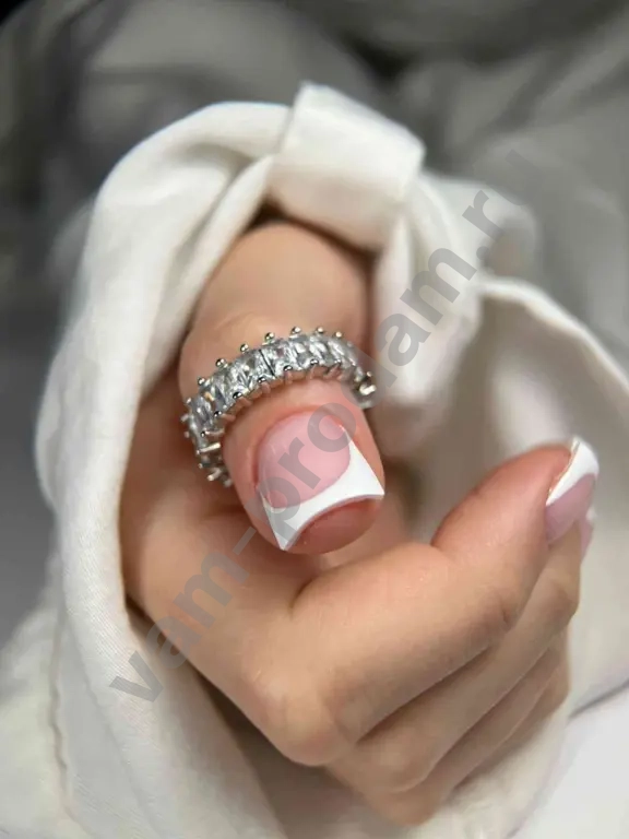 мастер маникюра