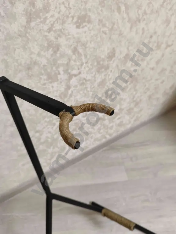 Подставка для гитары