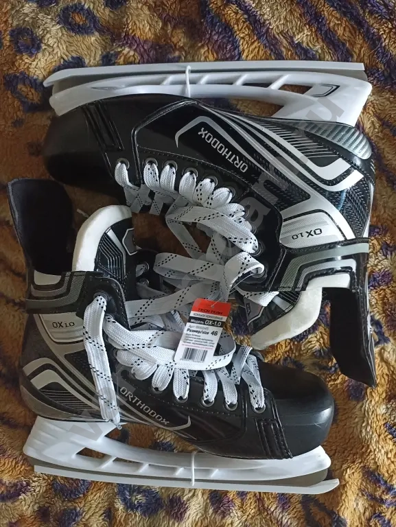 хоккейные коньки