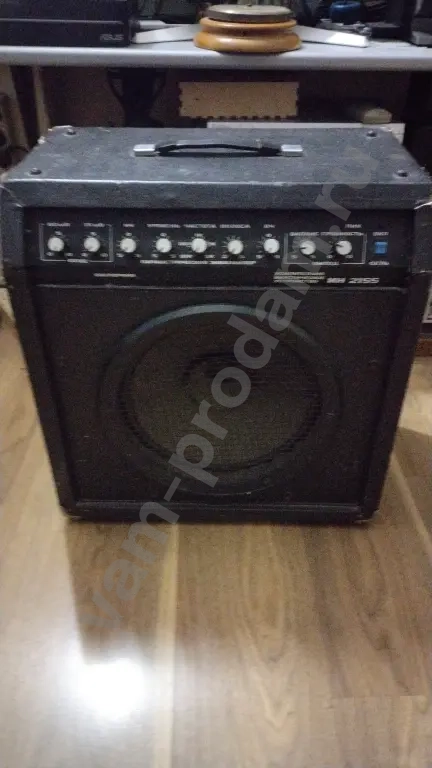 комбик гитарный