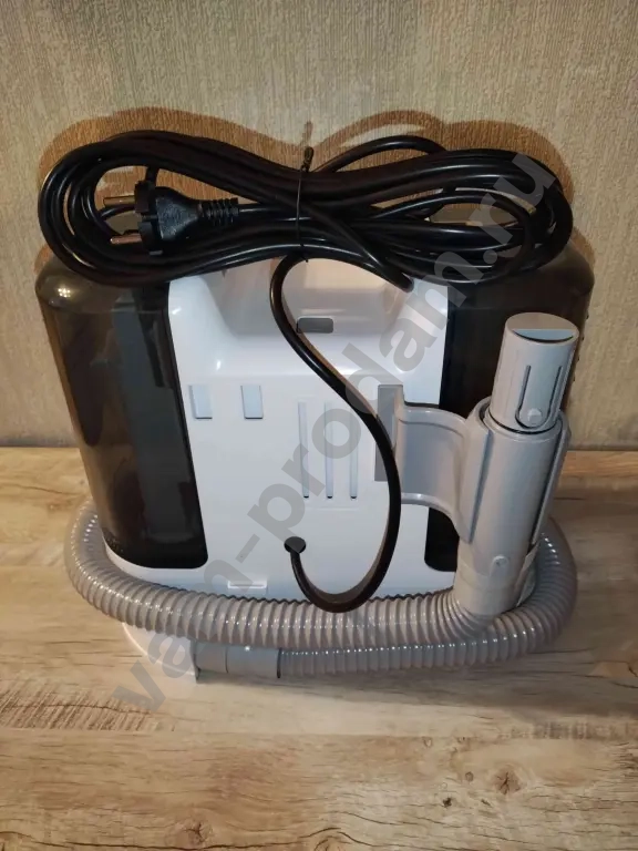 Моющий пылесос новый