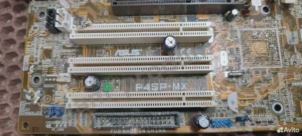 Материнская плата