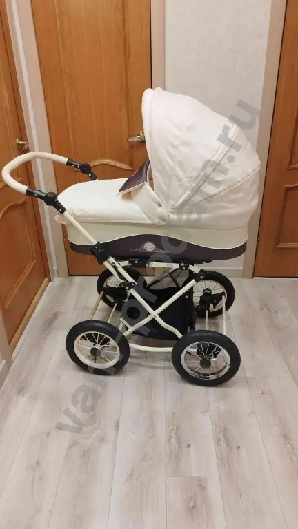 Прогулочная коляска всесезонная бу