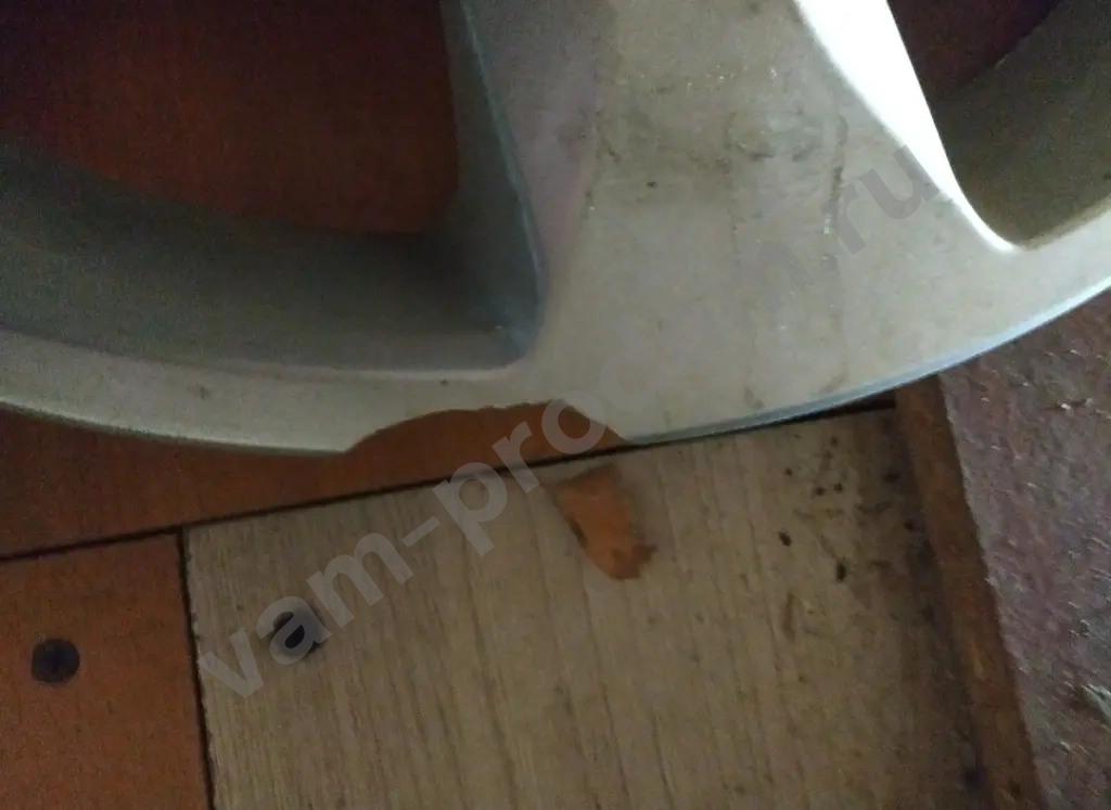 оригинал колпак колеса r15 Renault logan -1шт