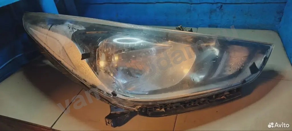 Фара правая Солярис 92102H5000 бу