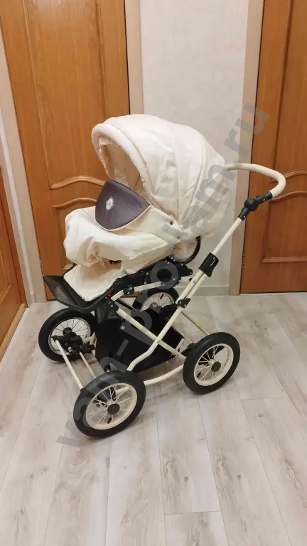 Прогулочная коляска всесезонная бу