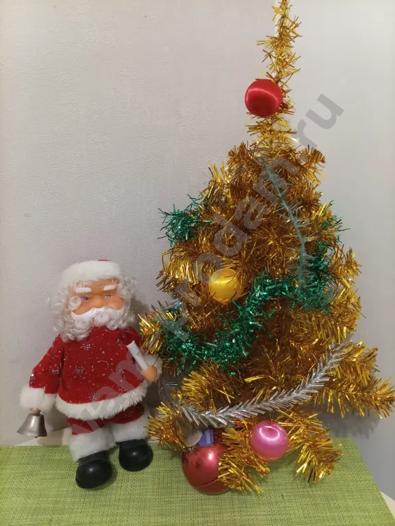 Санта Клаус музыкальный и новогодние аксессуары