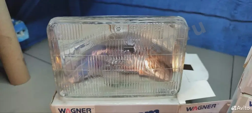 Фара на Ниссан Цедрик