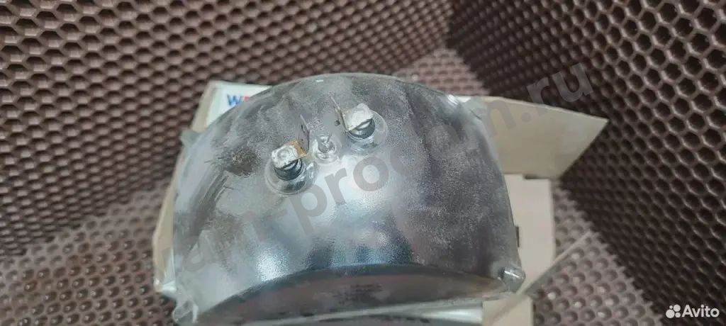 Фара на Ниссан Цедрик